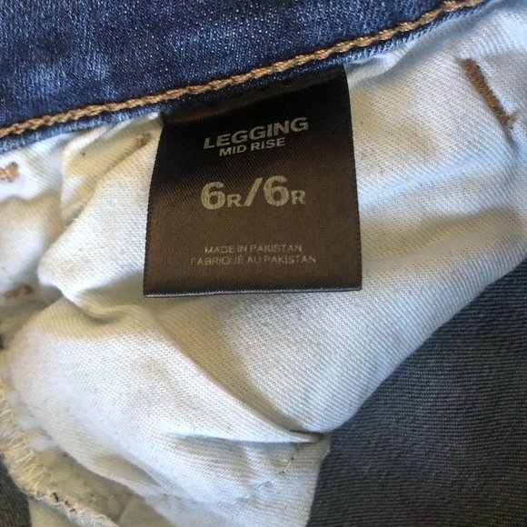 Express Distressed Mid Rise Legging Denim - Picture 2 of 4